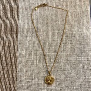 Gold Pendant Necklace